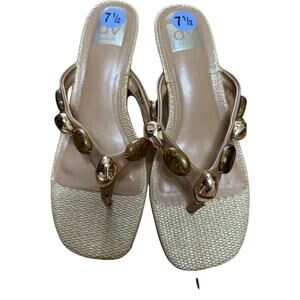 Dolce Vita Beaded Kitten Heel Sandals Tan Size 7.5 New